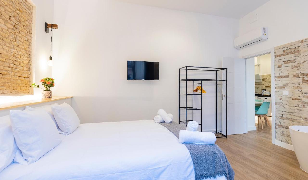 Apartment Deluxe *
